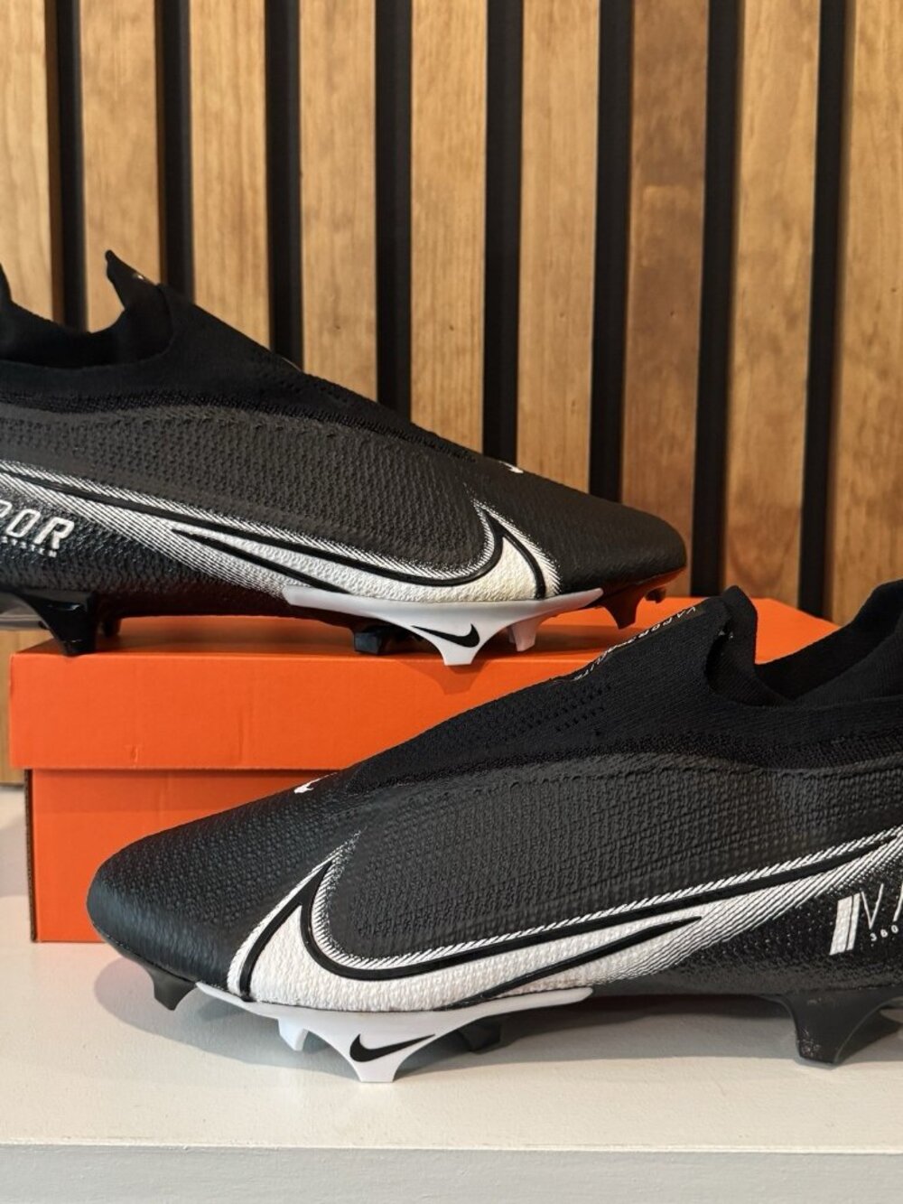 SIZE 11.5 - Nike Vapor Edge 360 Elite NFL PE Football Cleat Black CV6282-009 NEW